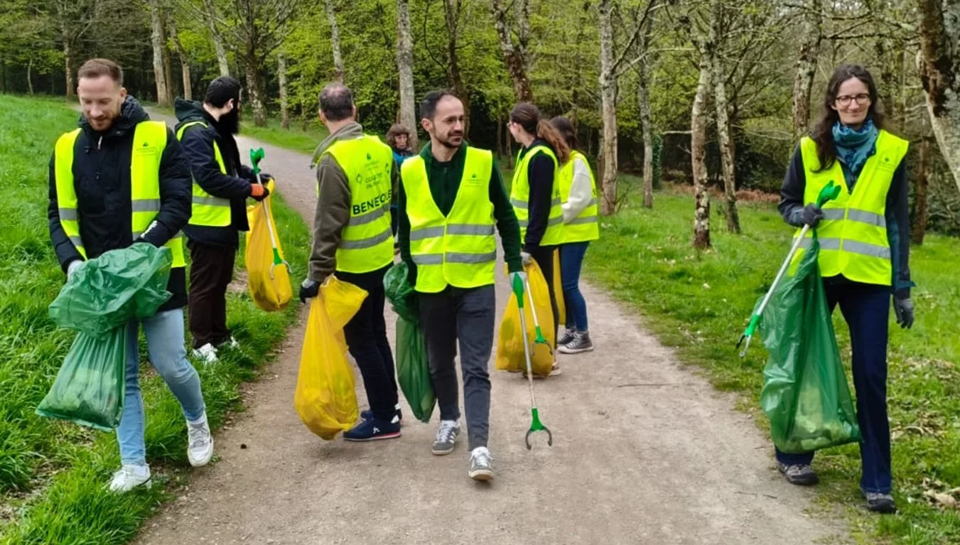 cleanwalk plastic pickup
